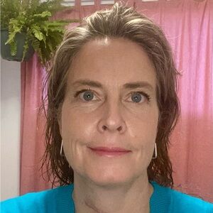 Meet your Posher, Laura